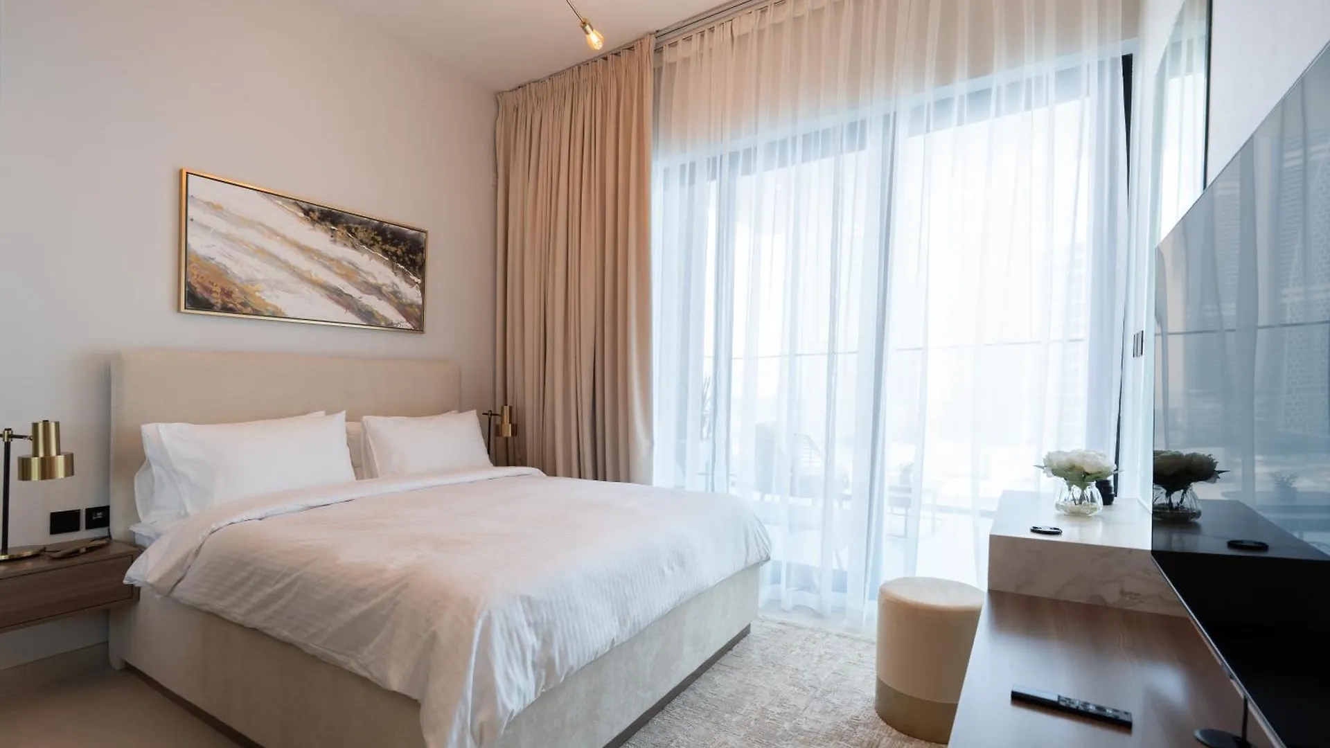 Keyrock Living - Binghatti Canal Premium Stay Dubai 0*,  United Arab Emirates